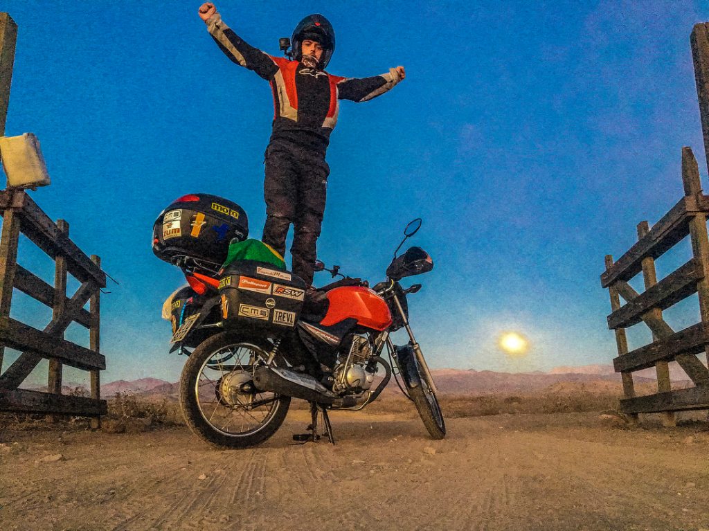André Sousa, o português que quer dar a volta ao mundo numa minimoto