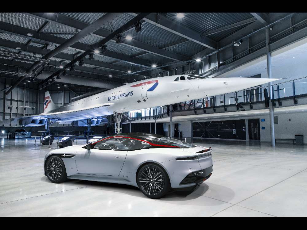 Aston Martin DBS Superleggera ganha versão especial de levar aos céus