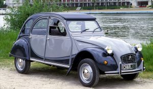 Charleston, a versão chic e potente do mítico Citroën 2 CV faz 40 anos