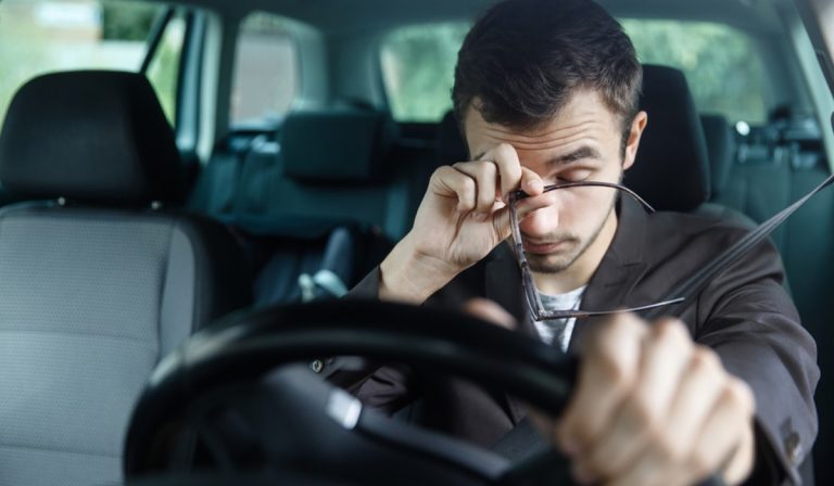 6 cuidados a ter em conta para não sofrer de fadiga visual ao volante